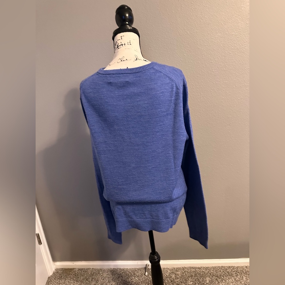 EUC Men’s Qi Button Sweater - Picture 4 of 4